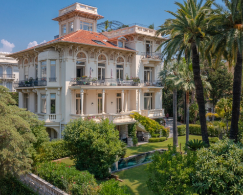 A stunning Bella Epoque villa