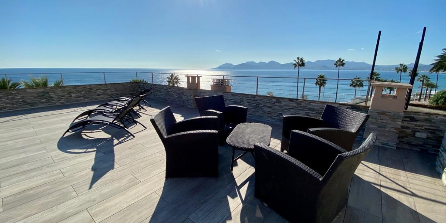 Photo 0 - Cannes Penthouse 4 chambres avec grande terrasse et vue mer, à 5 minutes du Palais - 