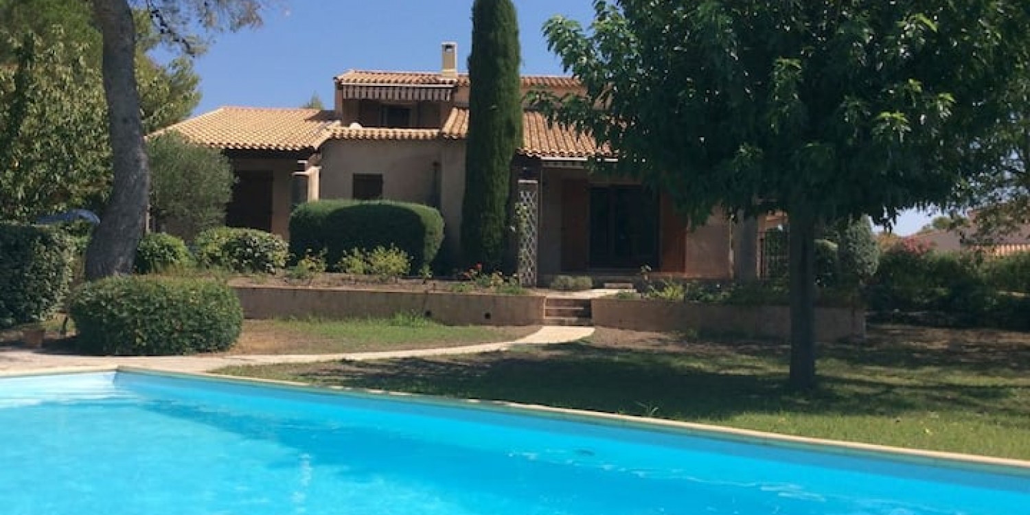 Photo 0 - Provençal villa - XXL secure swimming pool - 