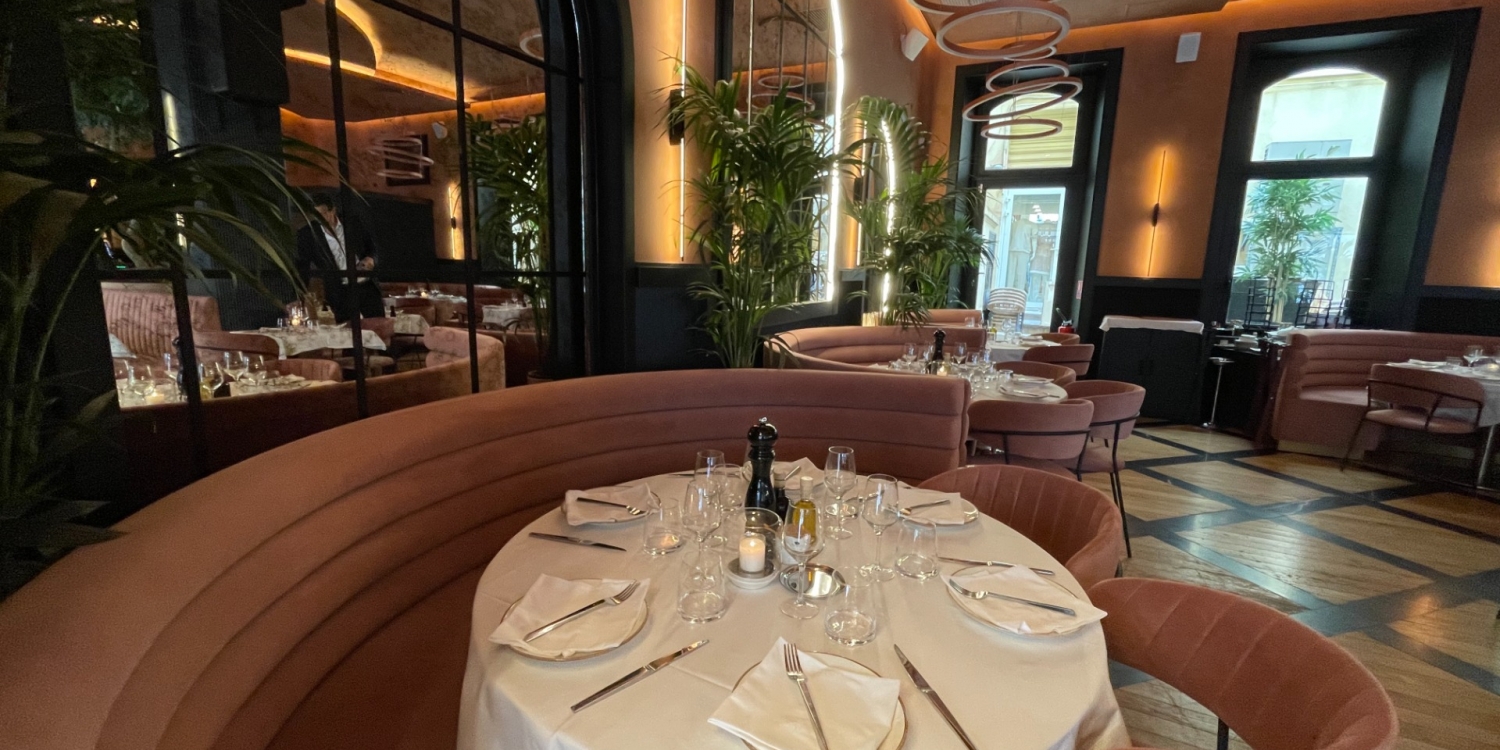 Photo 1 - Italian restaurant in the center of Cannes, 5 minutes walk from the Palais des Festivals - 