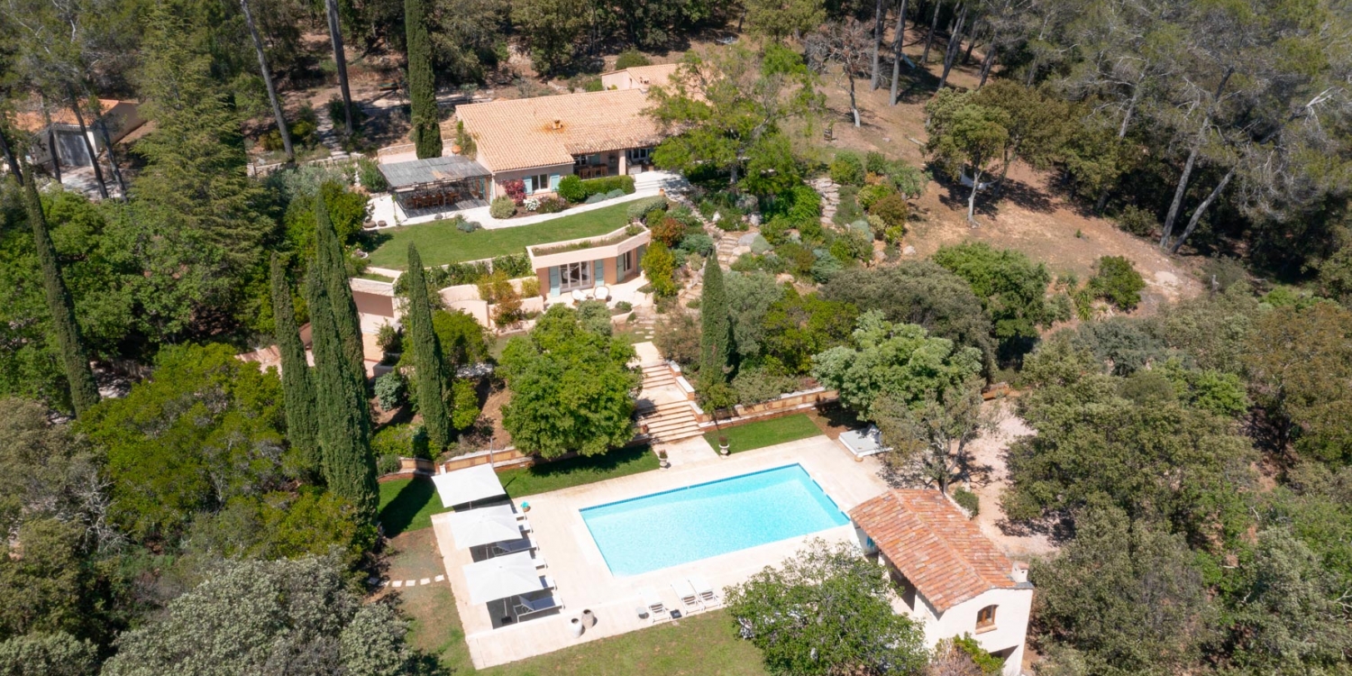 Photo 1 - Villa spacieuse avec une vue imprenable et une piscine - Le domaine et ses 20 hectares de terrain