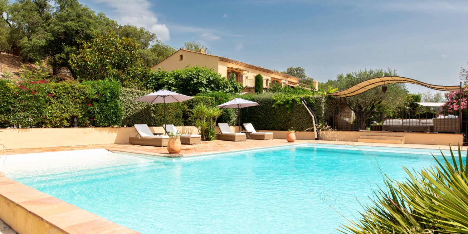 Photo 0 - Maison d'hôtes provençale ancienne bergerie  - La maison avec piscine