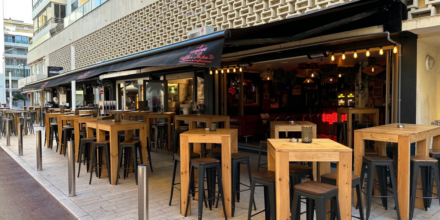 Photo 1 - Bar à tapas centre Cannes - Terrasse extérieure 