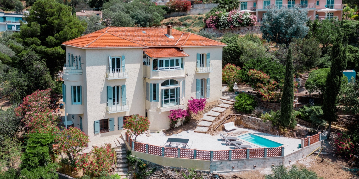 Photo 0 - Villa historique avec piscine - Vue ciel de la demeure