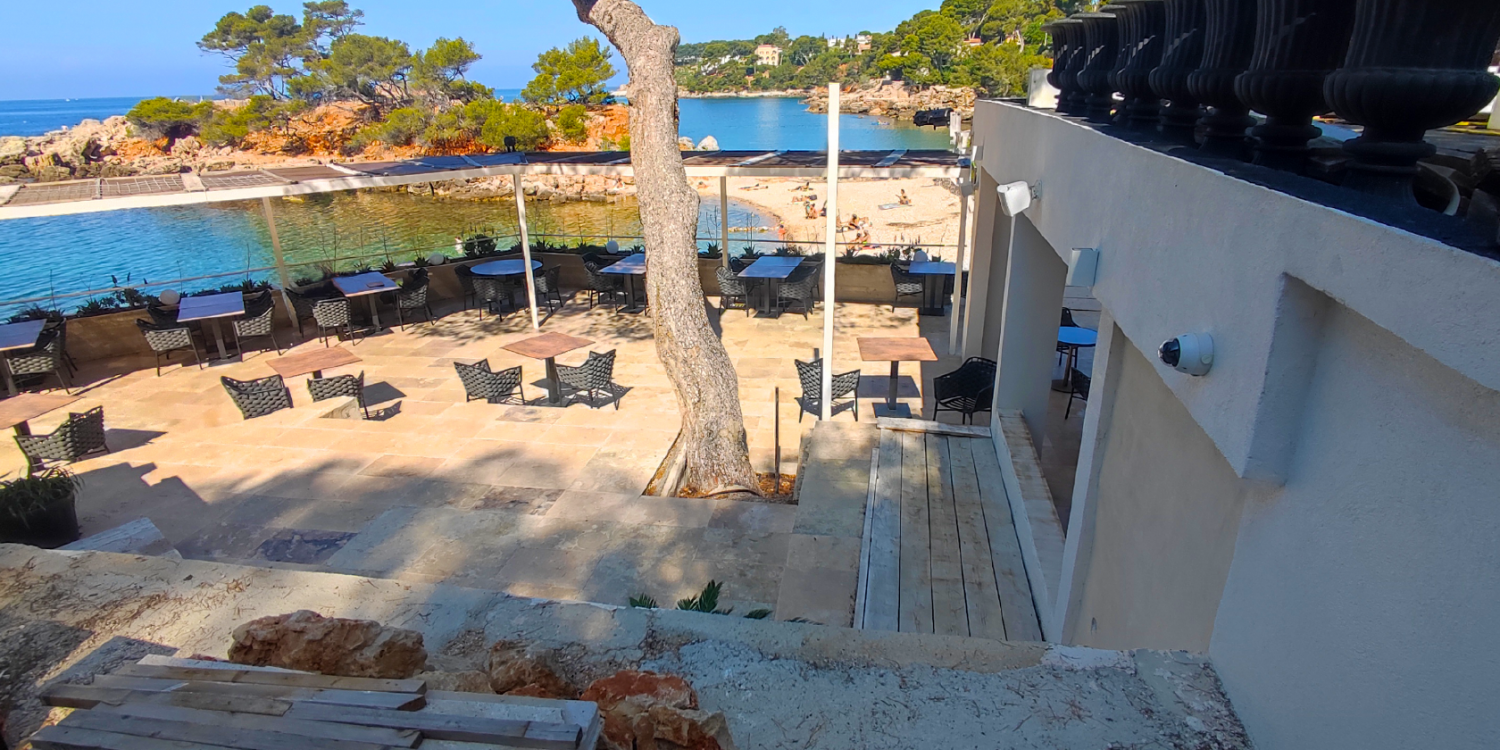 Photo 0 - Restaurant “foot in the water” - Terrasse 2