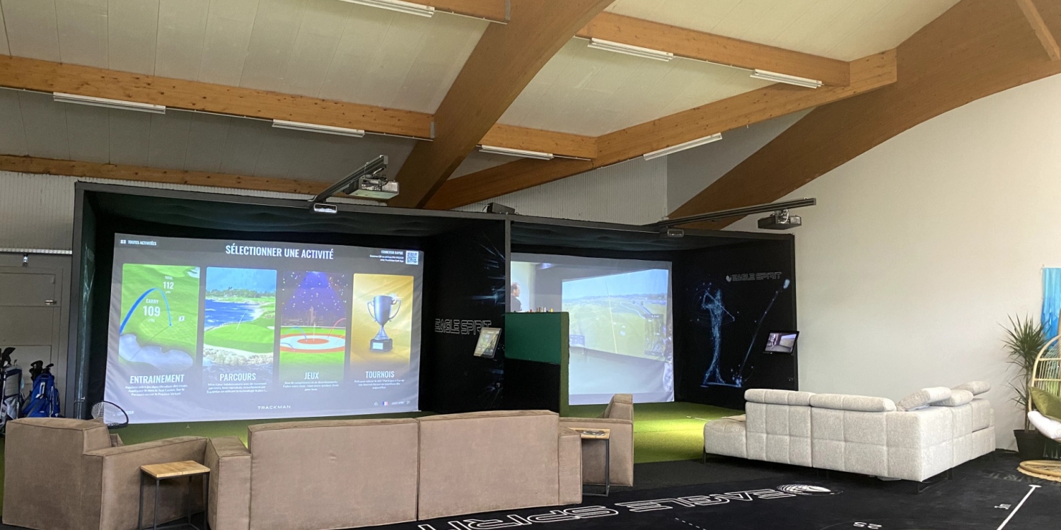 Photo 3 - Golf indoor lounge - 