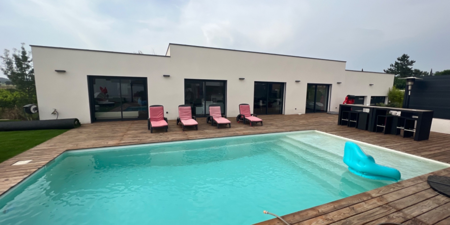 Photo 1 - Large 300 m² terrace with swimming pool and open view - La terrasse et la piscine