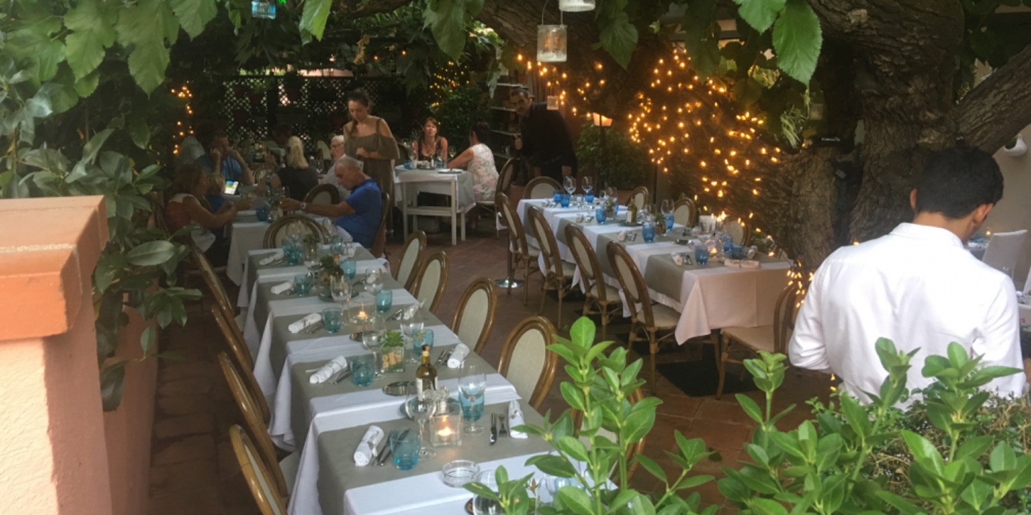 Photo 0 - Superb garden restaurant in the heart of Saint Tropez - Le jardin