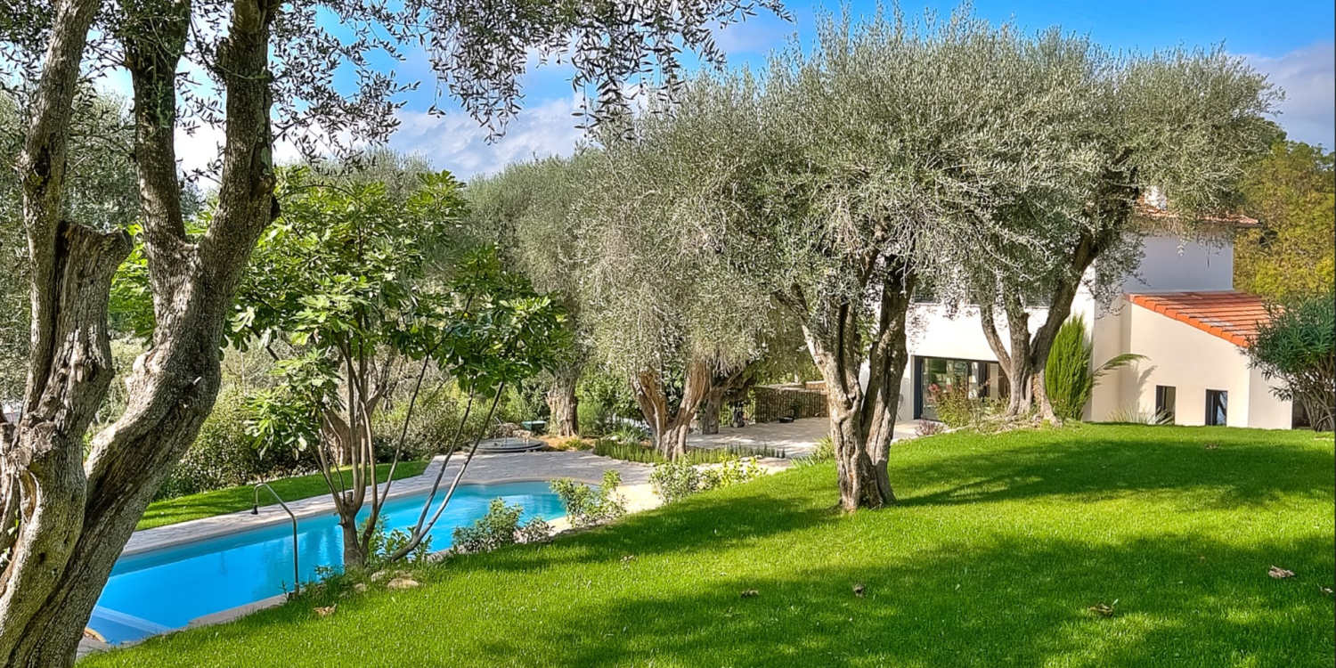 Photo 1 - Magnifique villa avec piscine et jardin 3400 à Mougins  - Parc