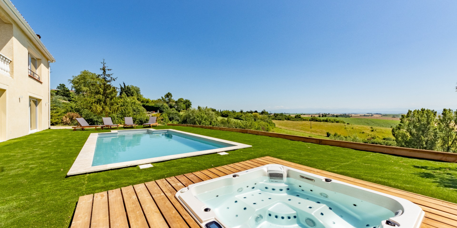 Photo 1 - Villa with swimming pool, jacuzzi and panoramic views - Piscine & Jacuzzi