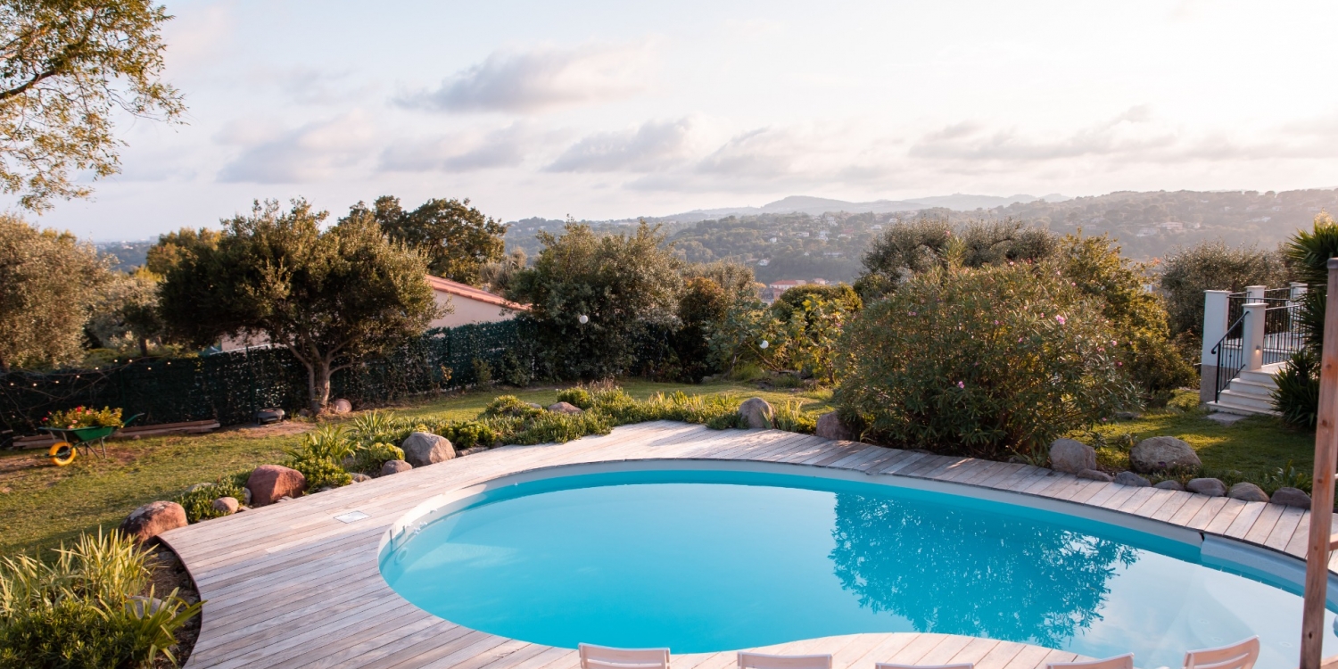Photo 1 - Panoramic terraces, swimming pool and garden - La piscine