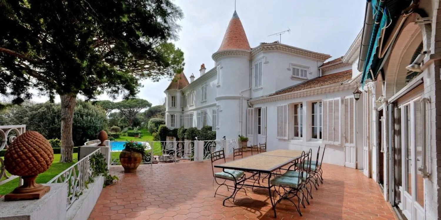Photo 1 - Château avec vue magnifique, à 10 minutes de Cannes - Terrasse loggia