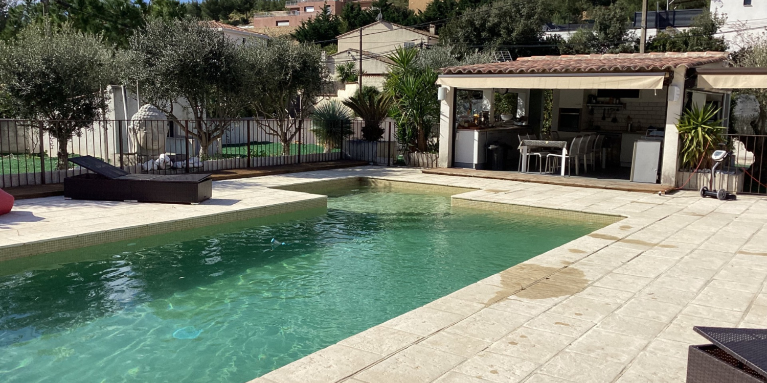 Photo 0 - Sunbathing, swimming pool and pool house - Piscine et pool house