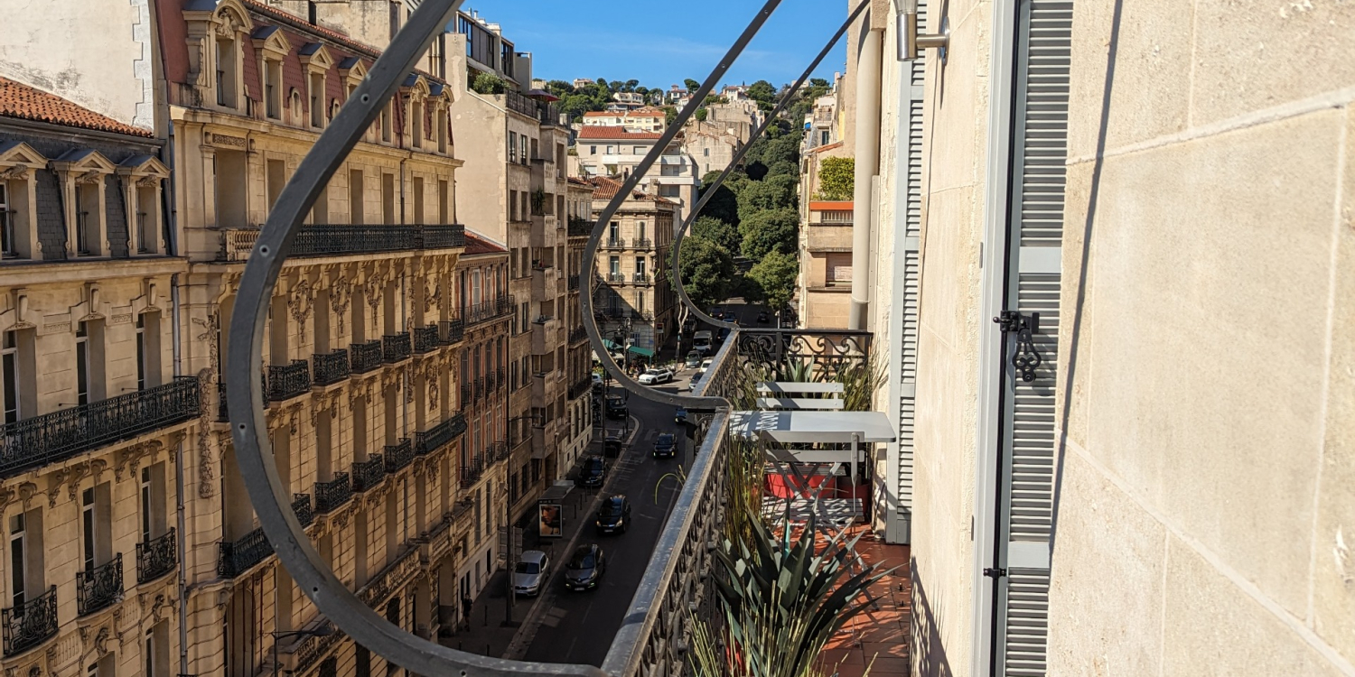 Photo 12 - Loft d'architecte dans le carré d'or de Marseille  - balcon