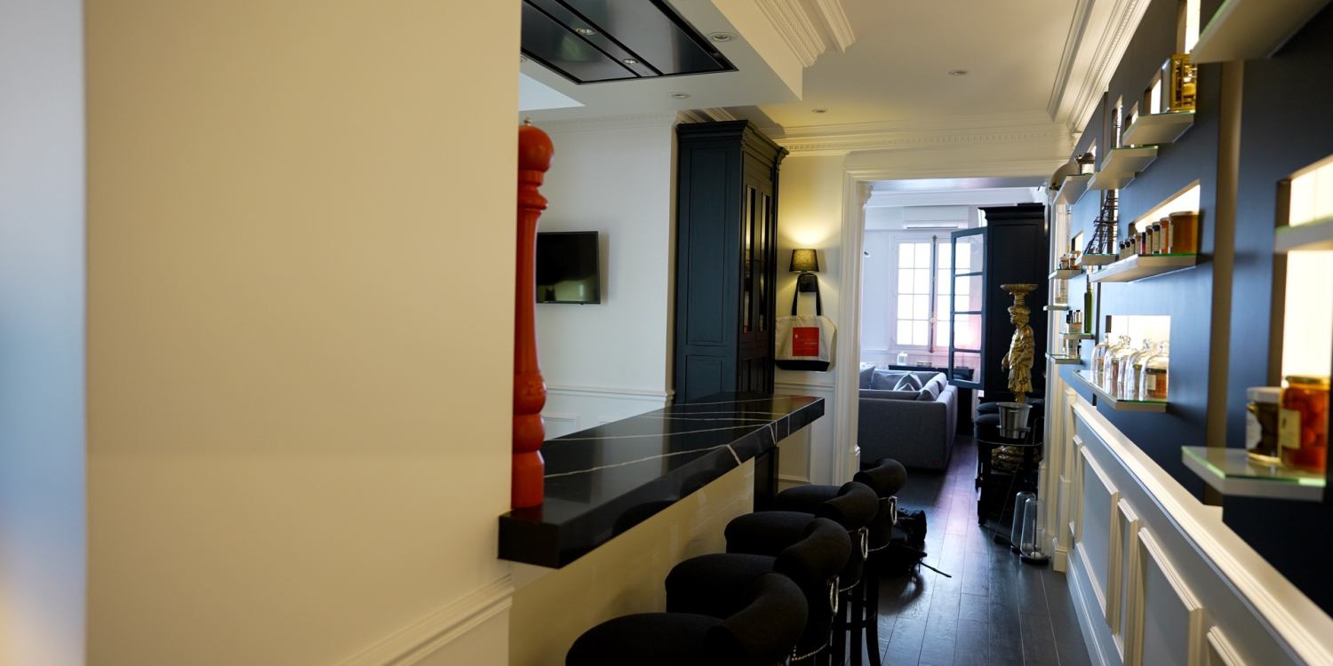 Photo 1 - Le chef vous accueille dans son appartement parisien pour vos rendez-vous professionnels ou privés  - Le comptoir de la cuisine : pour partager et vivre des Expériences Gourmandes Uniques