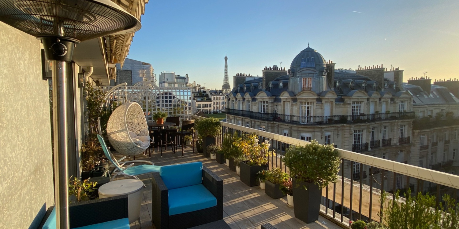 Photo 0 - Terrasse avec belle vue Tour Eiffel  - le salon de jardin avec la Tour Eiffel