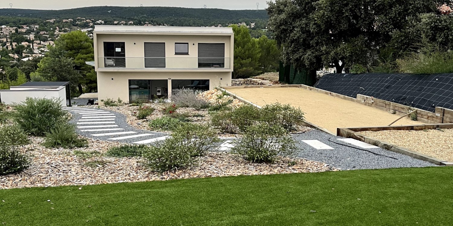 Photo 0 - Contemporary villa with large garden 1800 m² - Extérieur deuxième palier (avec boulodrome)