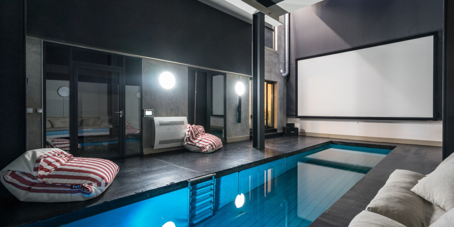 Photo 0 - Lieu unique avec piscine et écran géant de projection, bureaux et rooftop aux portes de Paris - Espace Piscine Studio