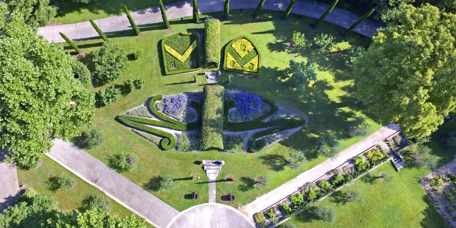Photo 1 - Château avec piscine chauffée et jardin à la Française - Le jardin