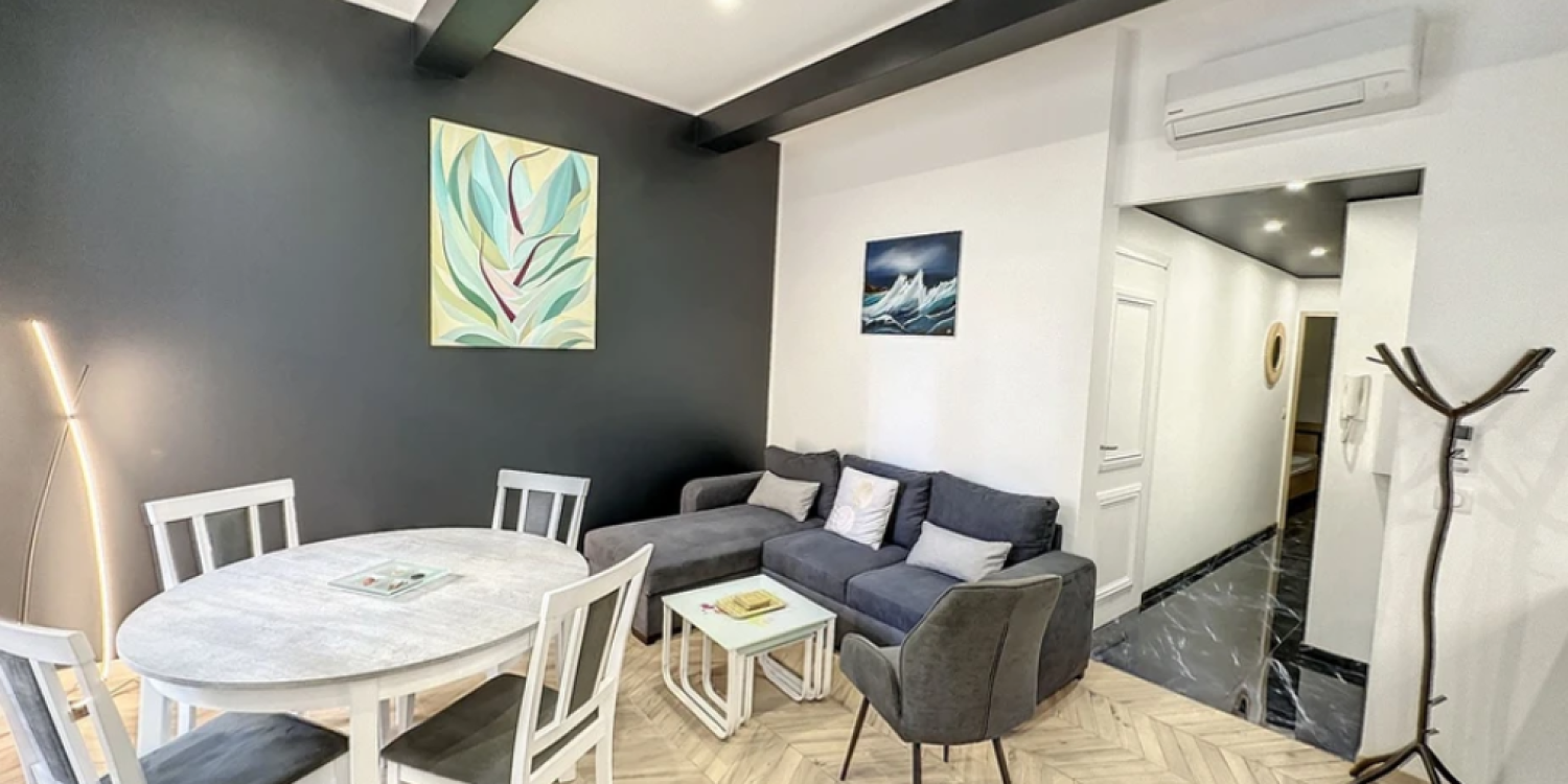 Photo 1 - 2 bedrooms in the heart of Cannes  - 