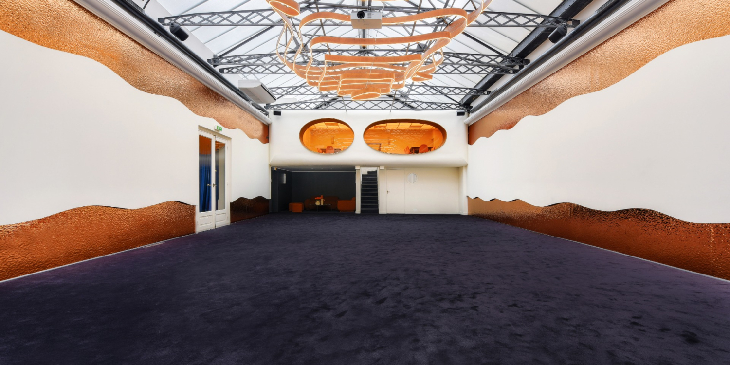 Photo 1 - Salle au style rétro-futuriste dans le triangle d'or parisien - 