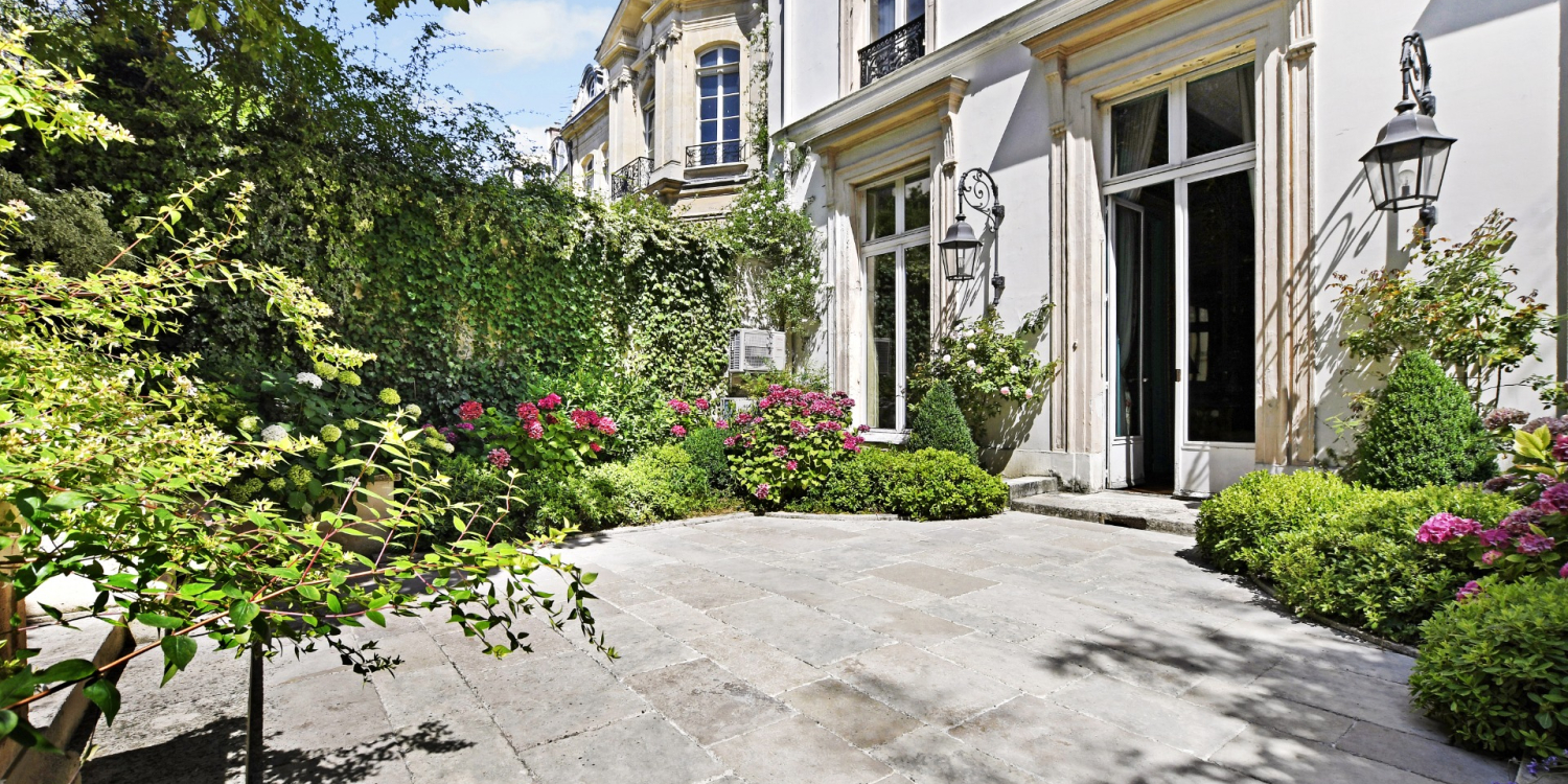 Photo 0 - Hôtel particulier à Saint-Germain Des Prés - Jardin extérieur 