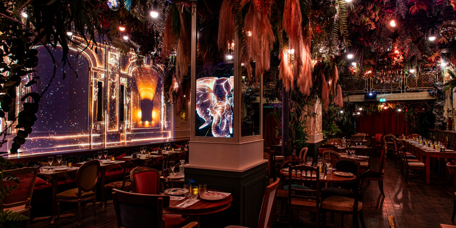 Photo 4 - Escapade dans la jungle dans un restaurant immersif parisien  - 