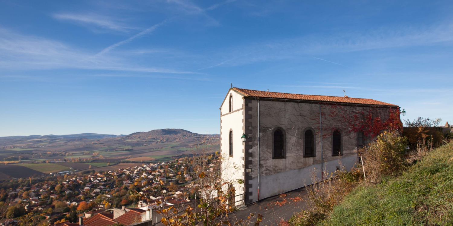 Photo 0 - A chapel turned loft with a view of the Auvergne volcanoes - La chapelle et sa vue