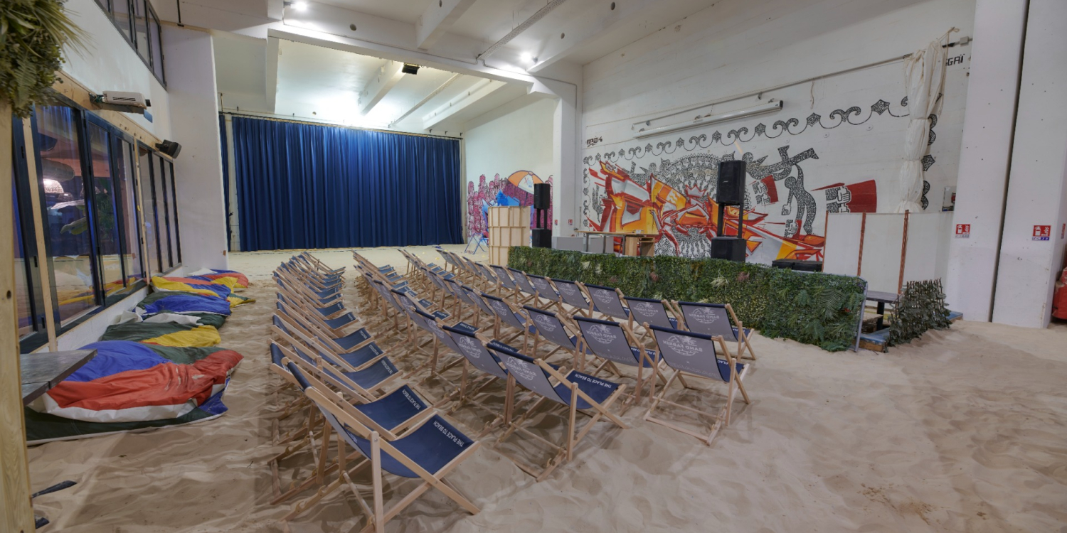 Photo 1 - Reception room / Covered Beach - Espace polyvalent : conférence, projection, dancefloor, jeux...