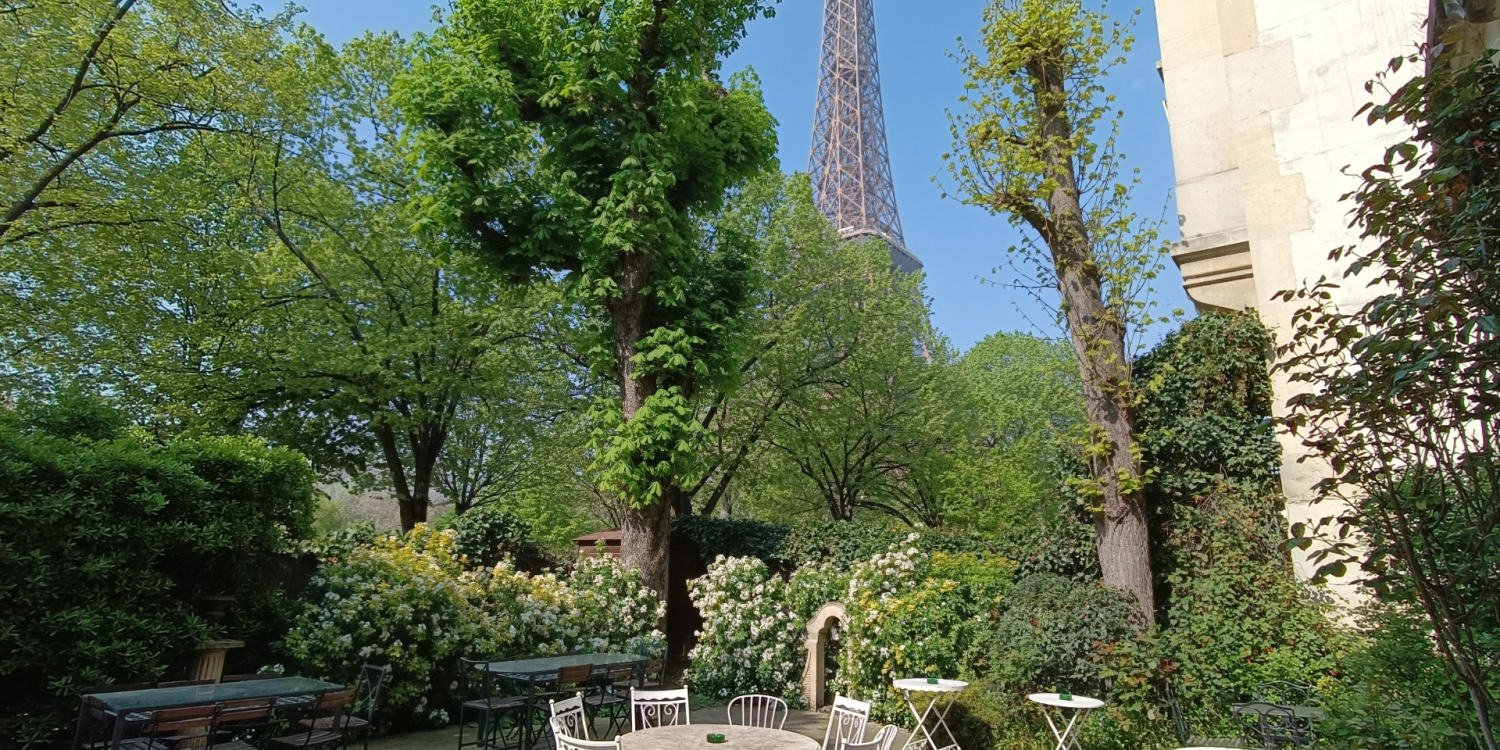 Photo 0 - Hôtel particulier au pied de la tour Eiffel - 