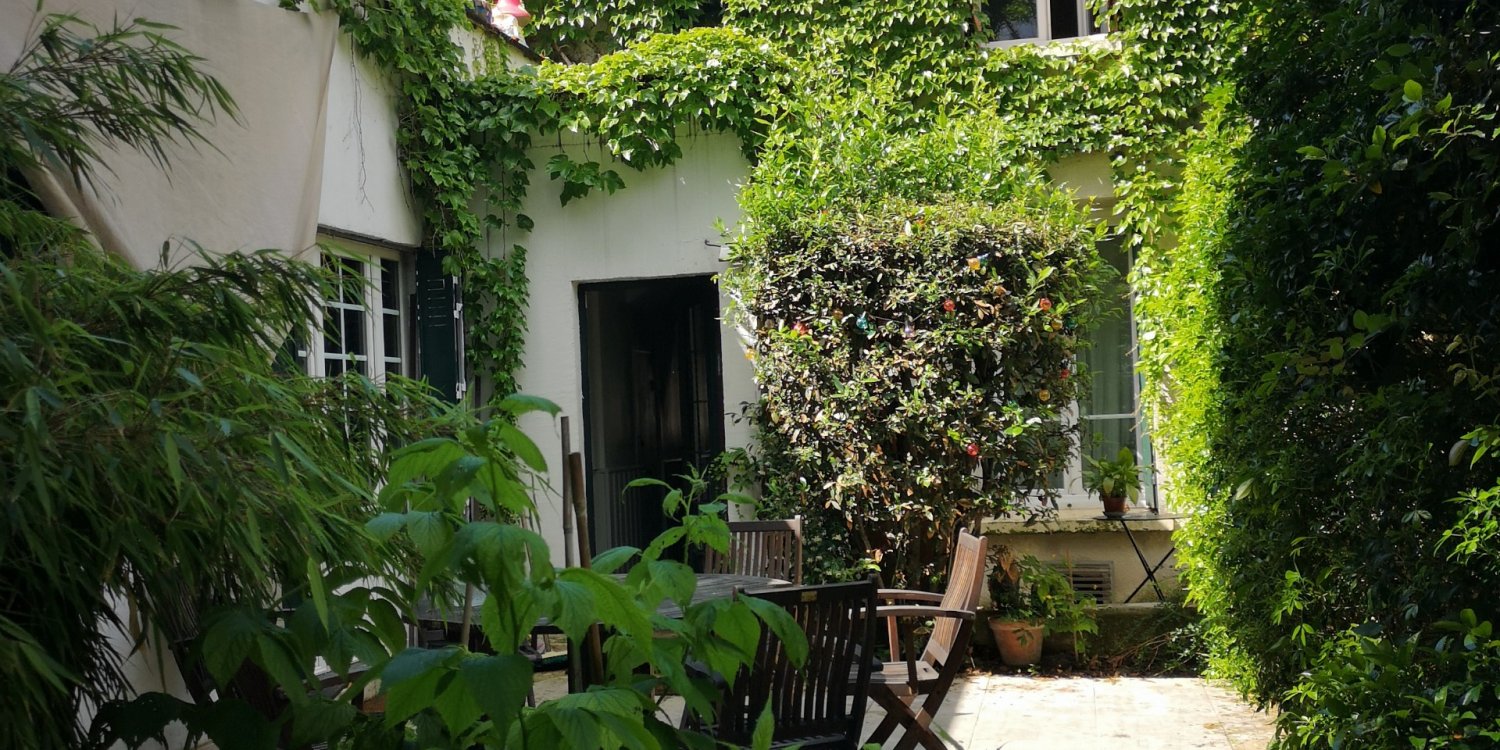 Photo 0 - Single storey house with garden in the center of Montreuil  - Terrasse en pierre de Bourgogne 30 m² attenante au double living et donnant sur le jardin