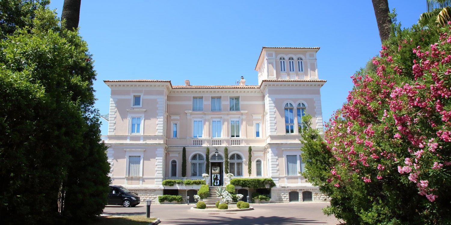 Photo 0 - Château historique au Cap d'Antibes - La façade