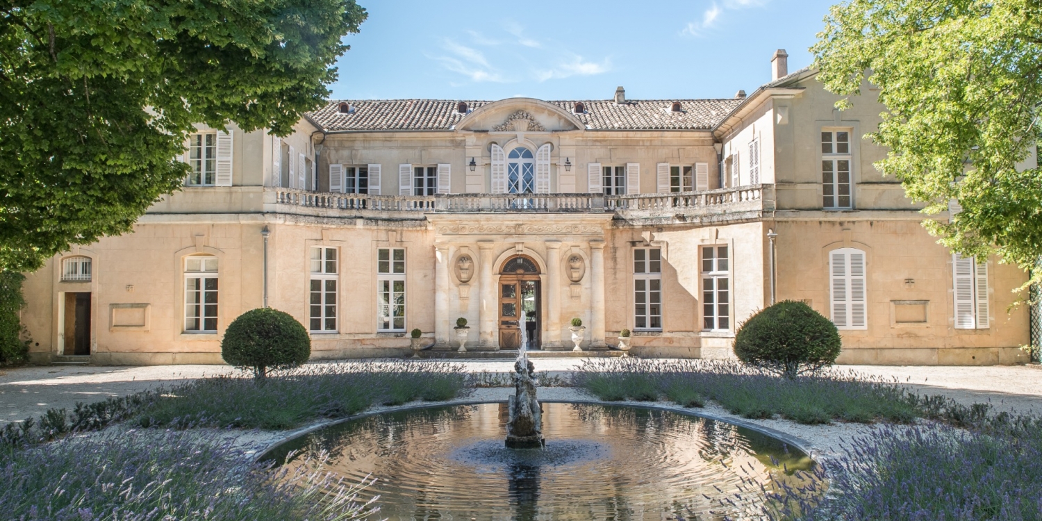 Photo 0 - Breathtaking neoclassical Chateau from the 18th century  - Cour d'honneur du Château