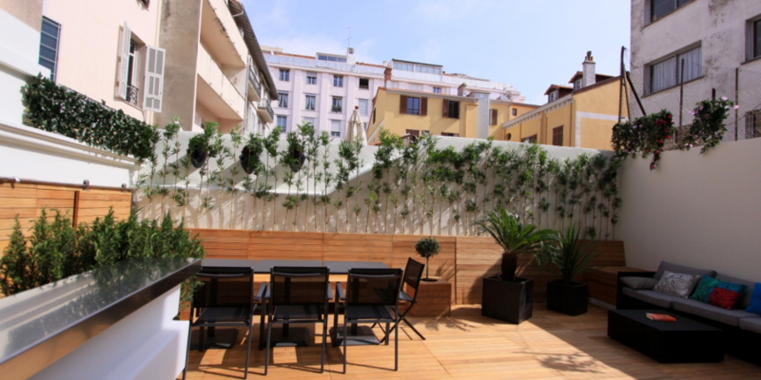 Photo 0 - Appartement de Luxe avec Grande Terrasse au centre de Cannes - Espace terrasse et bar extérieur