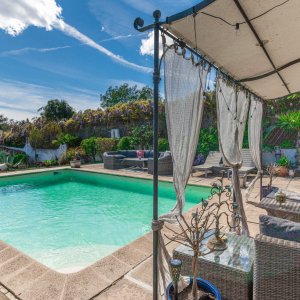 Photo 6 - Cannes -Bas de Villa avec splendide jardin exotique et méditerranéen avec piscine et  vue mer - 