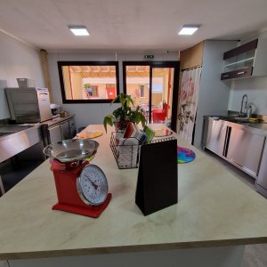 Photo 0 - Semi-professional kitchen - 