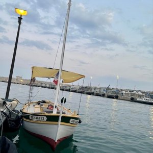 Photo 2 - Authentique Pointu (bateau) - Avec son taud contre le soleil