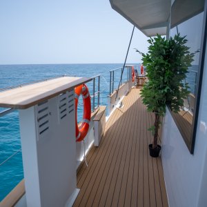 Photo 12 - Maxi-catamaran pour votre événement privé ou professionnel ! - 