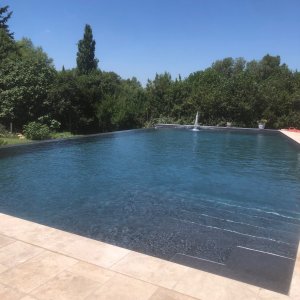 Photo 0 - Swimming pool in a peaceful location - La piscine