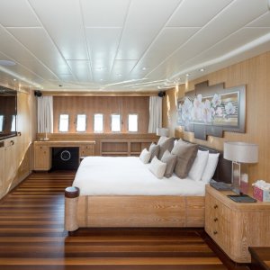 Photo 5 - Stylish motor yacht for daily and weekly cruising  - 
