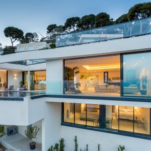 Photo 42 - Luxurious Villa with California style - Facade sud vue de nuit