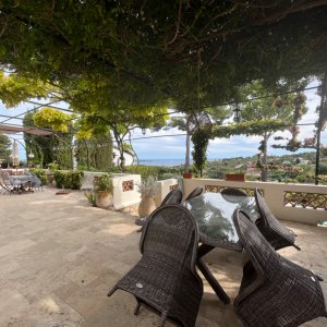Photo 7 - Magnifique domaine provençal Vue Mer Panoramique Cap Antibes - Patio ombragé par glycine