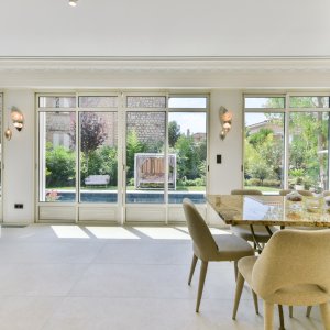 Photo 6 - Villa de 300m2 avec piscine en plein centre de Cannes Croisette  - Salle à manger 