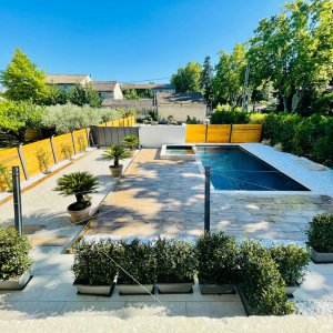 Photo 1 - Superb Provençal farmhouse with swimming pool and jacuzzi - 