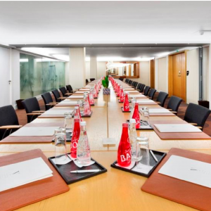 Photo 0 - Multi-functional conference room - 