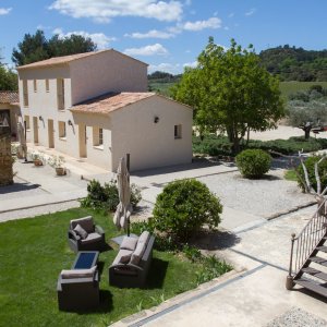 Photo 3 - Provençal estate, large garden, vineyards, olive trees - 