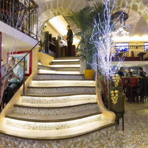 Photo 2 - Restaurant with Mediterranean specialties - 