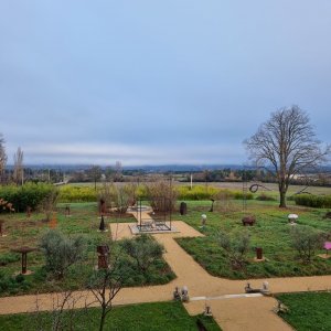 Photo 3 - Château en Provence - Vue du parc depuis le balcon du premier étage 