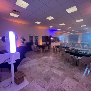 Photo 5 - Meeting place and reception room - Intérieur aux éclairages divers