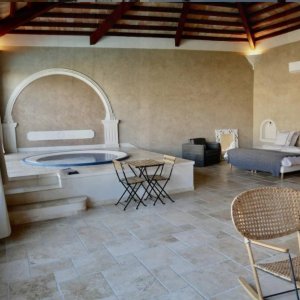 Photo 17 - Domaine privé à 15 minutes d’Aix en Provence  - Pool House avec jacuzzi
